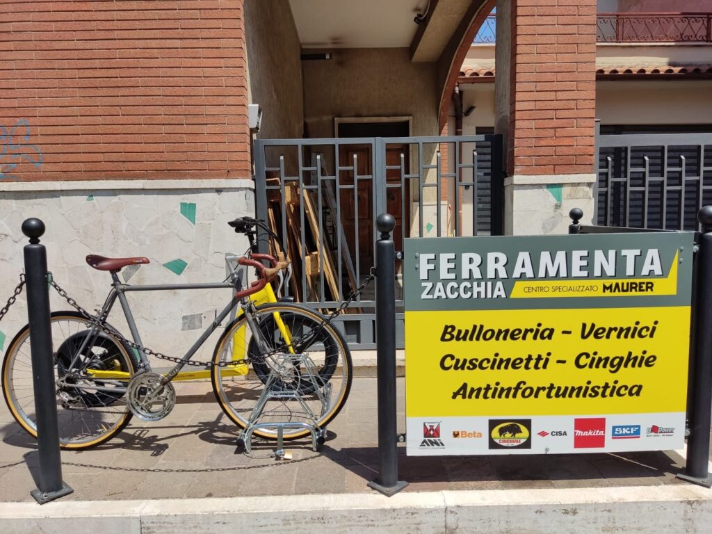 Ferramenta Zacchia: riparazione biciclette, articoli e accessori di ricambio.